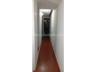 Casa de 5 alcobas en venta en Cataluña La Milagrosa, Medellín, 44 m² · foto 13 de 20