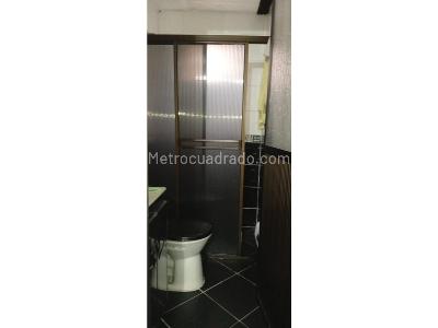 Casa de 5 alcobas en venta en Cataluña La Milagrosa, Medellín, 44 m² · foto 14 de 20