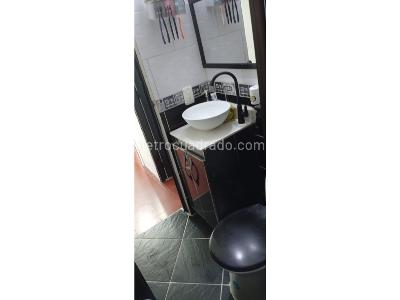 Casa de 5 alcobas en venta en Cataluña La Milagrosa, Medellín, 44 m² · foto 16 de 20
