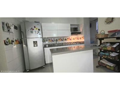 Apartamento de 3 alcobas en venta en Santa Ana, Bello, 61 m² · foto 4 de 15