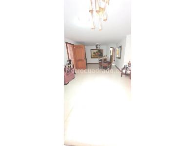Apartamento en venta en Laureles, Medellín · foto 4 de 8