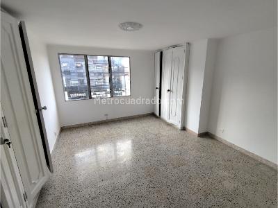 Apartamento de 3 alcobas en venta en San Joaquin, Medellín, 107 m² · foto 11 de 20