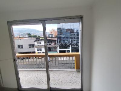 Apartamento de 3 alcobas en venta en San Joaquin, Medellín, 107 m² · foto 8 de 20