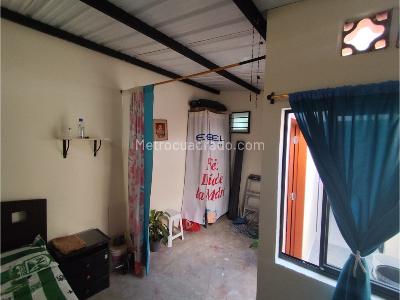 Casa de 4 alcobas en venta en La Mesa, Bello, 68 m² · foto 14 de 18