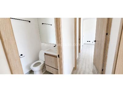 Apartamento de 3 alcobas en venta en Santa Ana, Bello, 69 m² · foto 12 de 14