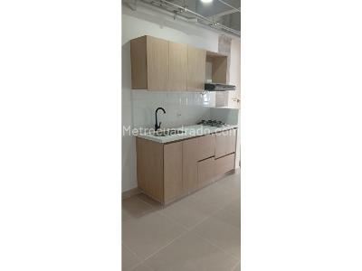 Apartaestudio en venta en Betania, Sabaneta, 45 m² · foto 2 de 17