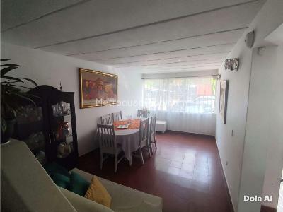 Casa de 5 alcobas en venta en Violetas, Medellín, 112 m² · foto 4 de 16