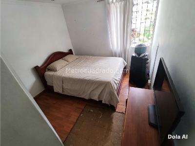 Casa de 5 alcobas en venta en Violetas, Medellín, 112 m² · foto 6 de 16