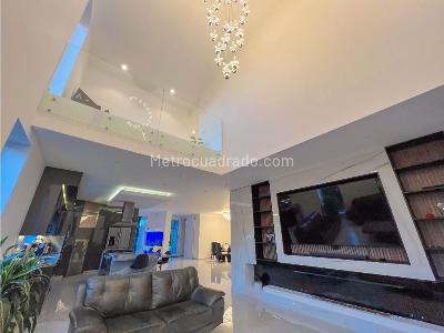 Casa de 5 alcobas en venta en Vereda Mampuesto, Rionegro, 390 m² · foto 11 de 20