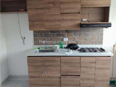 Apartamento en venta en La Aurora, Medellín · foto 7 de 14