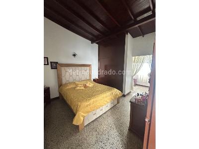Casa de 5 alcobas en venta en Simon Bolivar, Medellín, 308 m² · foto 19 de 20