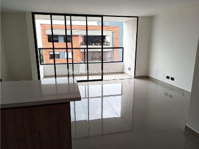 Apartamento de 3 alcobas en venta en La Floresta, Medellín, 85 m² · foto 3 de 20