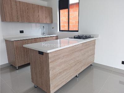 Apartamento de 3 alcobas en venta en La Floresta, Medellín, 85 m² · foto 9 de 20