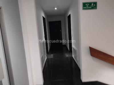 Apartaestudio en arriendo en Avenida Chile, Bogotá, 26 m² · foto 3 de 8