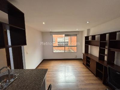 Apartaestudio en arriendo en La Calleja, Bogotá, 38 m² · foto 5 de 12