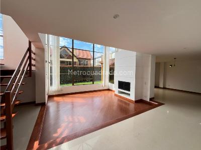 Casa de 4 alcobas en venta en Cerca De Piedra, Chía, 354 m² · foto 5 de 20