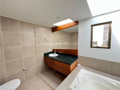Casa de 4 alcobas en venta en Cerca De Piedra, Chía, 354 m² · foto 11 de 20