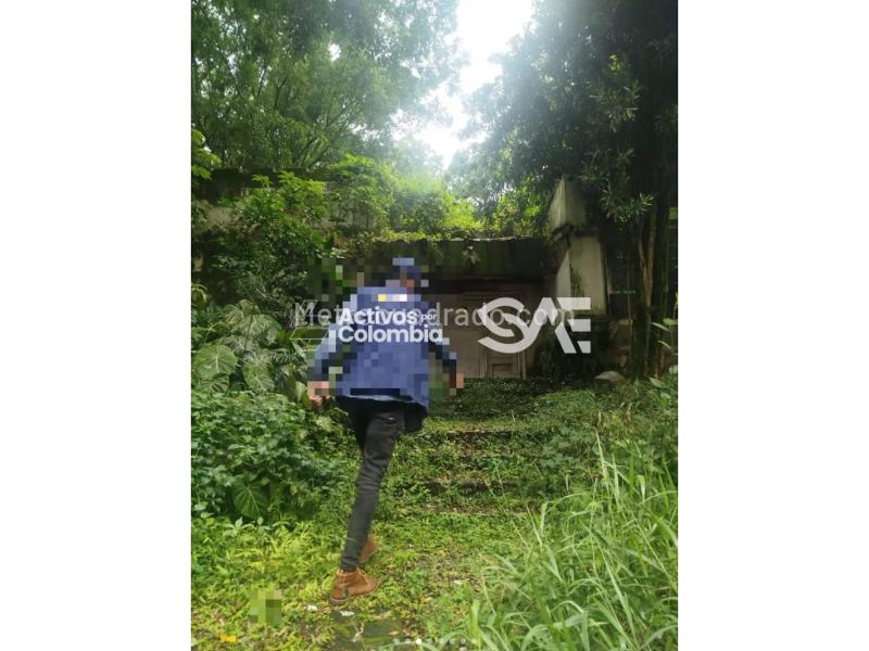 Lote en Venta, El Diamante 2, Medellín - Más