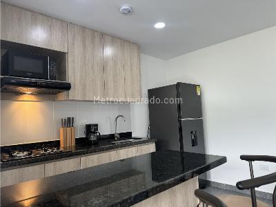 Apartaestudio en venta en La Doctora, Sabaneta, 48 m² · foto 10 de 20