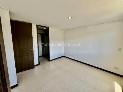 Apartamento de 3 alcobas en venta en La Doctora, Sabaneta, 86 m² · foto 12 de 20
