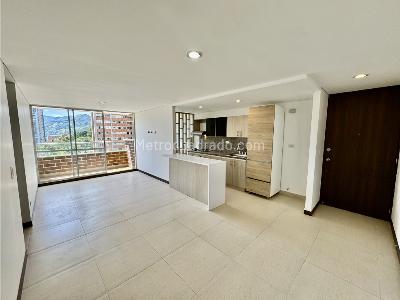Apartamento de 3 alcobas en venta en La Doctora, Sabaneta, 86 m² · foto 2 de 20