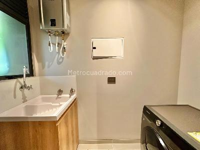 Apartamento de 1 alcoba en venta en El Poblado Castropol, Medellín, 90 m² · foto 16 de 20