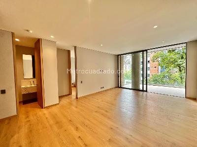 Apartamento de 1 alcoba en venta en El Poblado Castropol, Medellín, 90 m² · foto 4 de 20