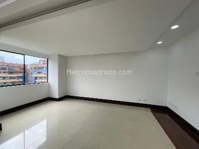 Apartamento en venta en Loma De Los Bernal, Medellín · foto 3 de 17