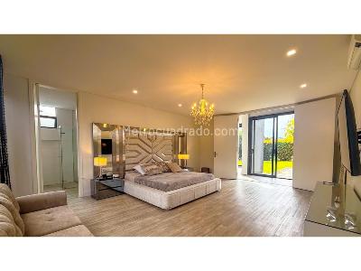 Casa de 5 alcobas en venta en Llanogrande, Rionegro, 879 m² · foto 12 de 20