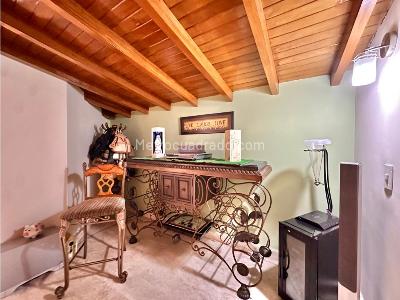 Apartamento de 4 alcobas en venta en Laureles, Medellín, 215 m² · foto 2 de 20