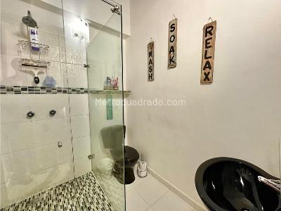 Apartamento de 4 alcobas en venta en Laureles, Medellín, 215 m² · foto 5 de 20