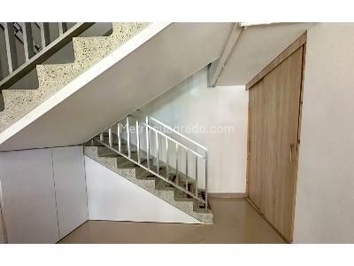 Casa de 5 alcobas en venta en La Castellana, Medellín, 276 m² · foto 10 de 20