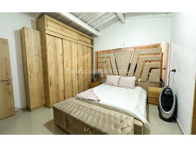 Casa de 5 alcobas en venta en La Castellana, Medellín, 276 m² · foto 18 de 20