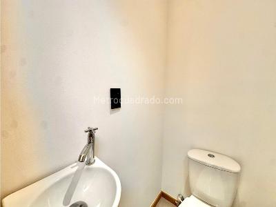 Apartamento de 2 alcobas en venta en Laureles, Medellín, 156 m² · foto 8 de 20