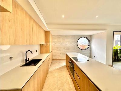 Apartamento de 2 alcobas en venta en Laureles, Medellín, 156 m² · foto 11 de 20