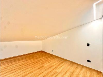 Apartamento de 2 alcobas en venta en Laureles, Medellín, 156 m² · foto 14 de 20