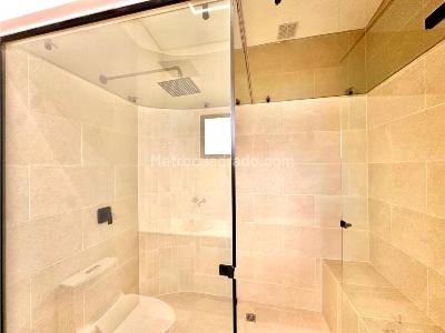 Apartamento de 2 alcobas en venta en Laureles, Medellín, 156 m² · foto 18 de 20