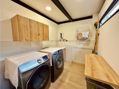 Casa de 4 alcobas en venta en Las Palmas, Medellín, 402 m² · foto 12 de 20
