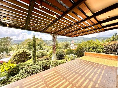 Casa de 5 alcobas en venta en Llanogrande, Rionegro, 300 m² · foto 2 de 20