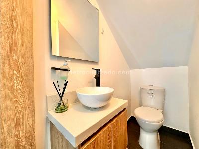 Casa de 5 alcobas en venta en Llanogrande, Rionegro, 300 m² · foto 18 de 20