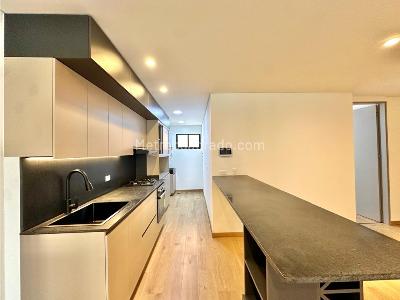 Apartamento en venta en Laureles, Medellín · foto 2 de 17