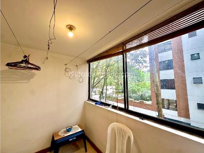 Apartamento de 3 alcobas en venta en La Florida, Medellín, 207 m² · foto 2 de 19
