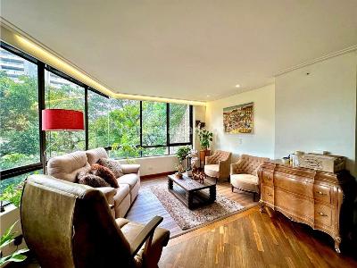 Apartamento de 3 alcobas en venta en La Florida, Medellín, 207 m² · foto 4 de 19
