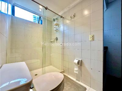 Apartamento de 3 alcobas en venta en La Florida, Medellín, 207 m² · foto 18 de 19