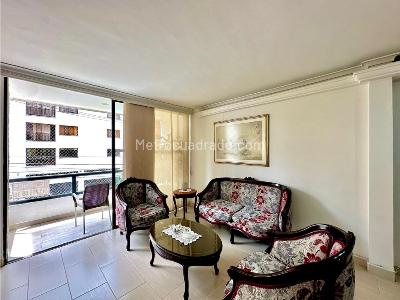 Apartamento de 4 alcobas en venta en Laureles, Medellín, 166 m² · foto 2 de 20
