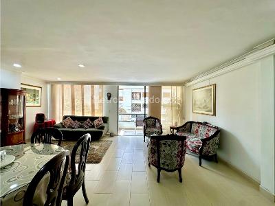 Apartamento de 4 alcobas en venta en Laureles, Medellín, 166 m² · foto 3 de 20