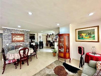 Apartamento de 4 alcobas en venta en Laureles, Medellín, 166 m² · foto 14 de 20