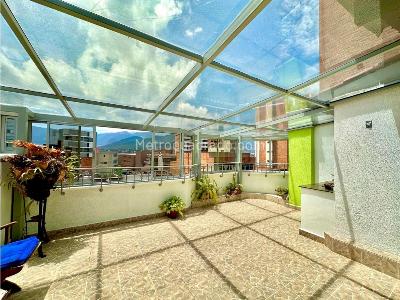 Apartamento de 3 alcobas en venta en Las Acacias, Medellín, 167 m² · foto 1 de 18
