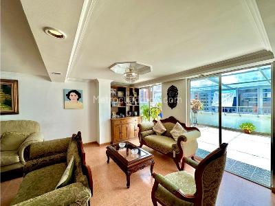 Apartamento de 3 alcobas en venta en Las Acacias, Medellín, 167 m² · foto 3 de 18