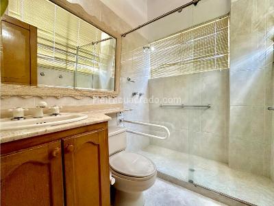 Apartamento de 3 alcobas en venta en Las Acacias, Medellín, 167 m² · foto 9 de 18